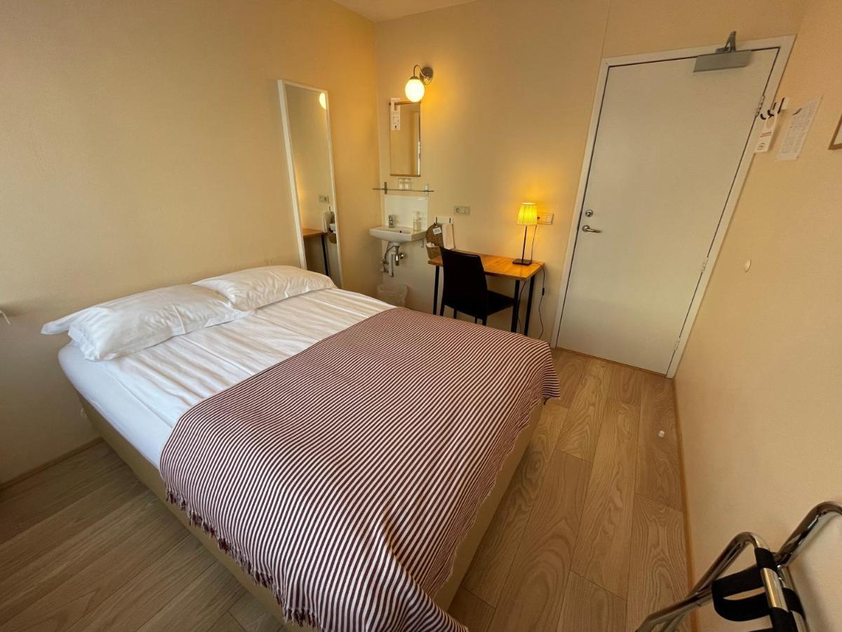 Basic Double Room
