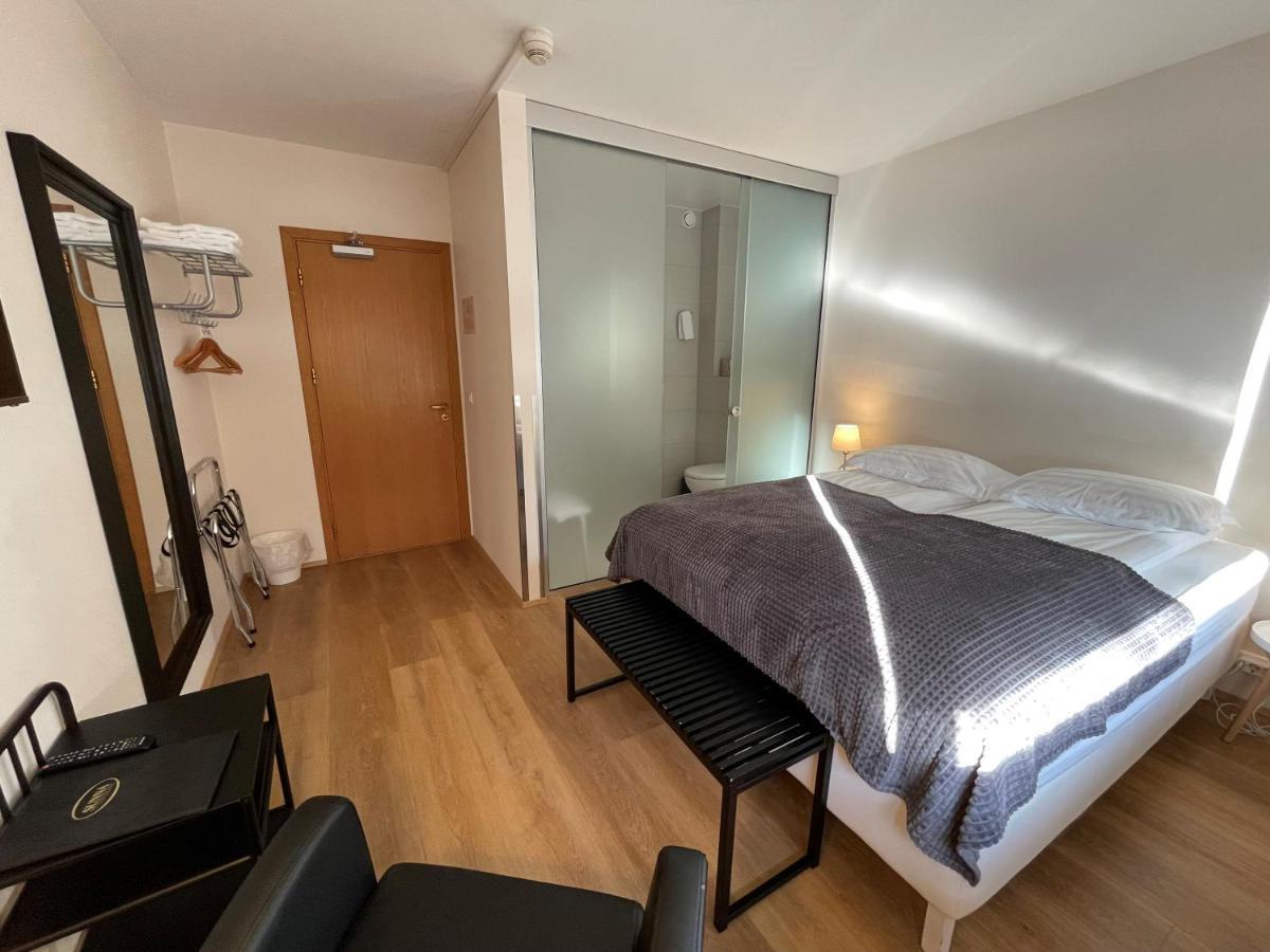 Twin Room with Private Bathroom,825069647:JPEG