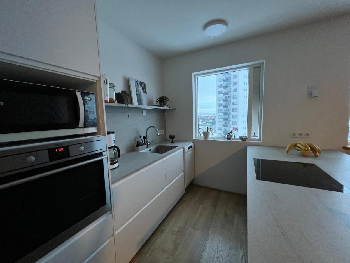 Two-Bedroom Apartment,1196694733:JPEG