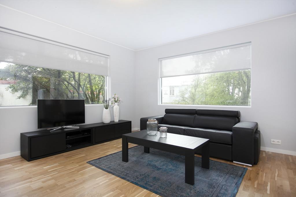 One-Bedroom Apartment Garden View
