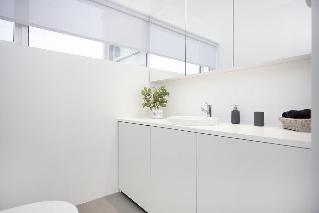 Deluxe Two-Bedroom Apartment Balcony