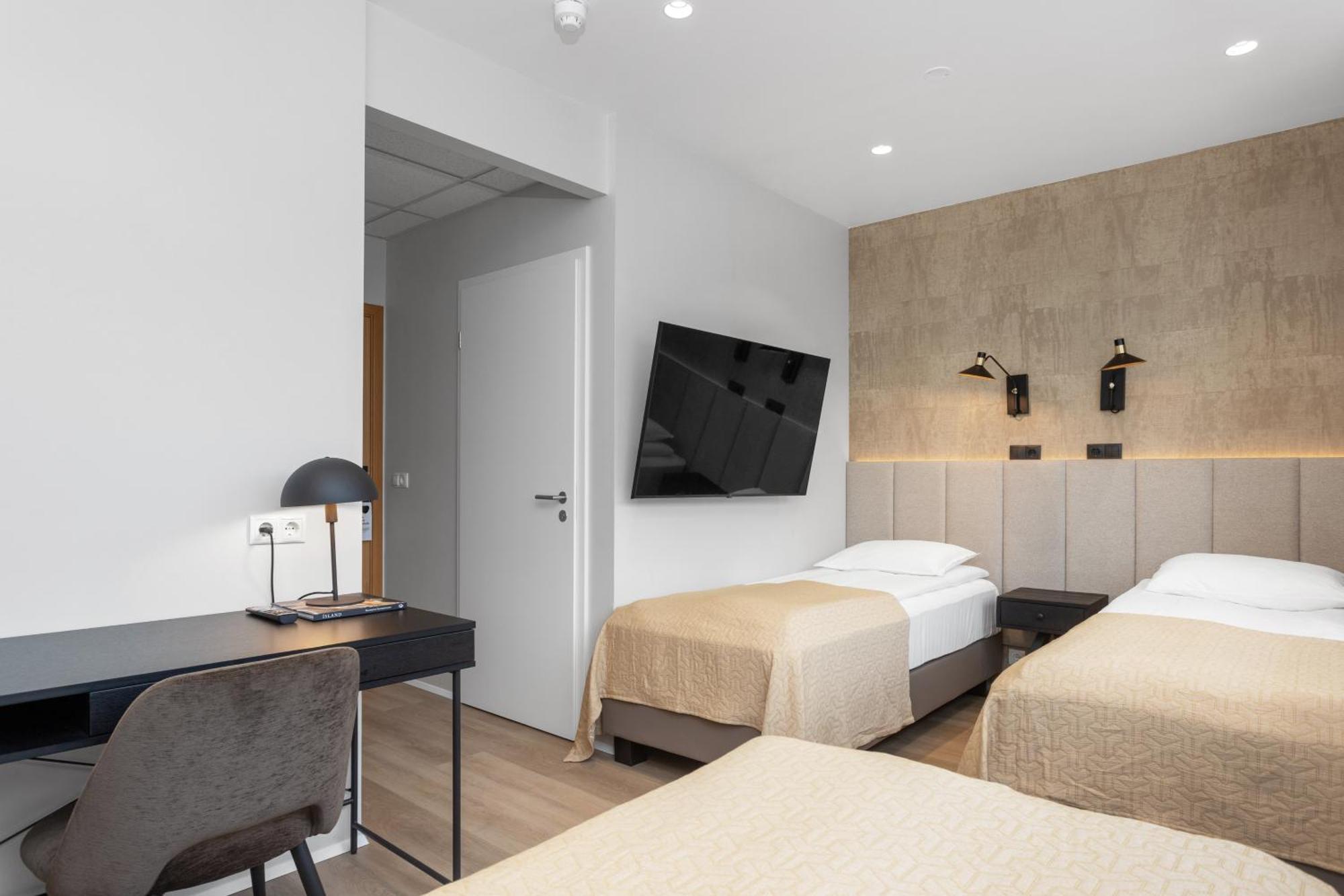 Economy Triple Room