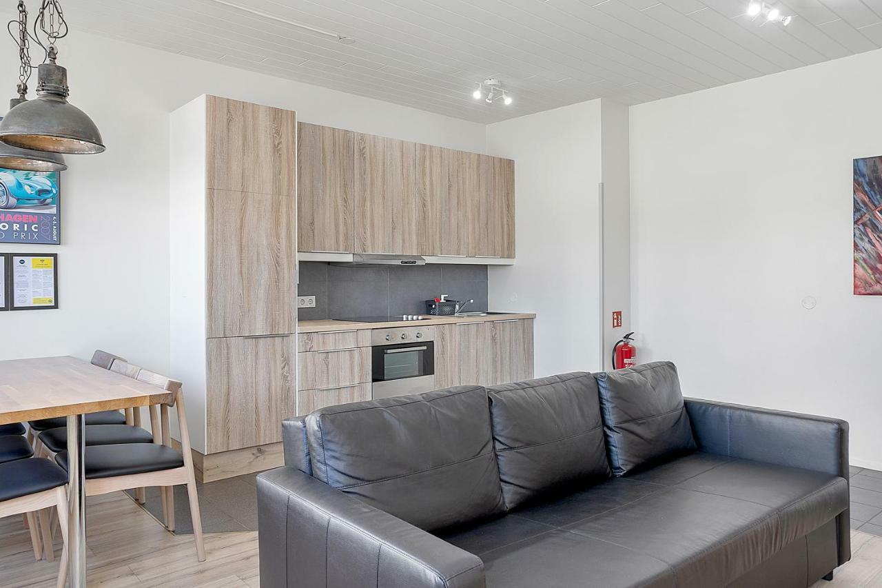 Two-Bedroom Apartment,805676652:JPEG