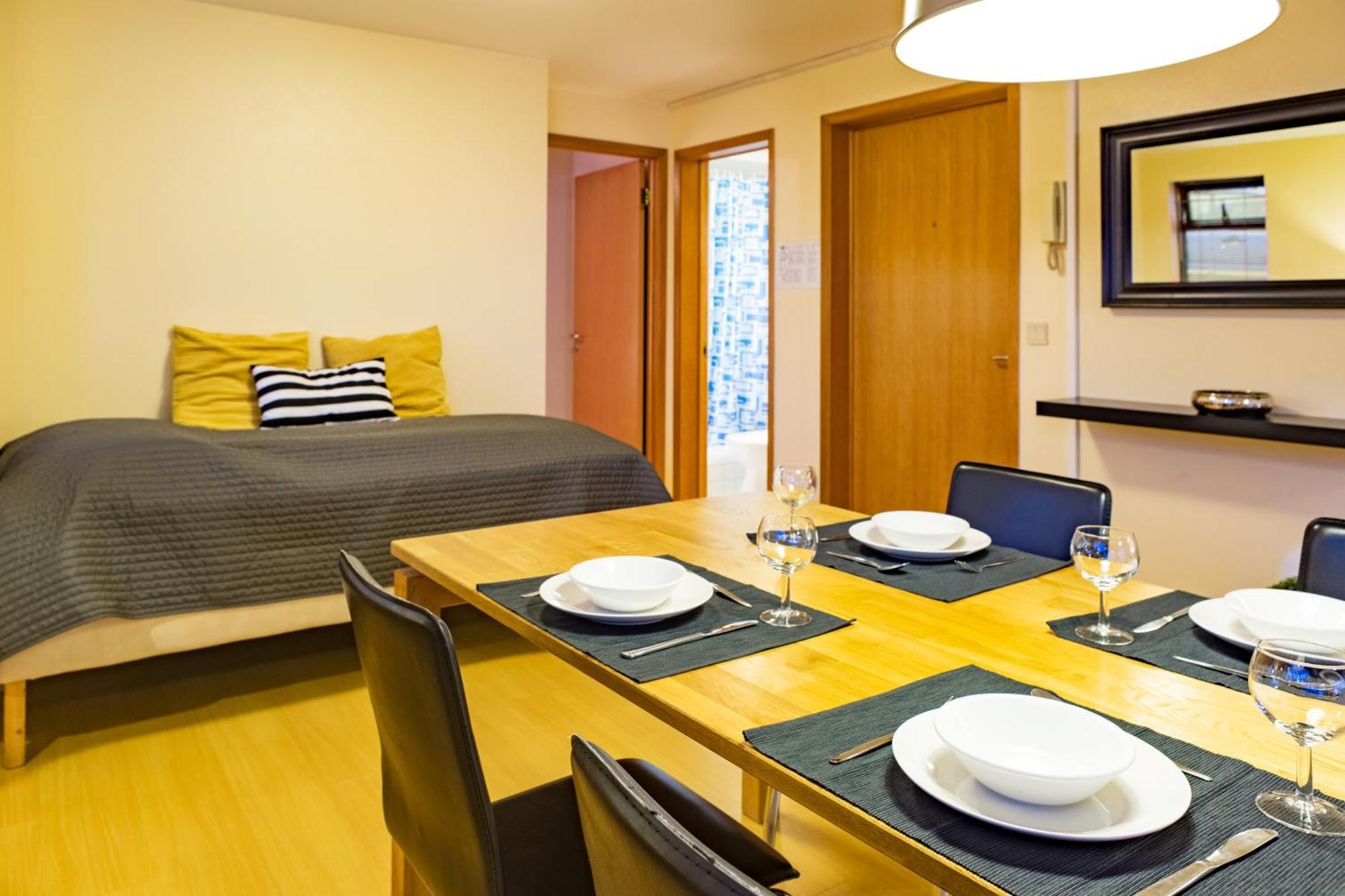 One-Bedroom Apartment