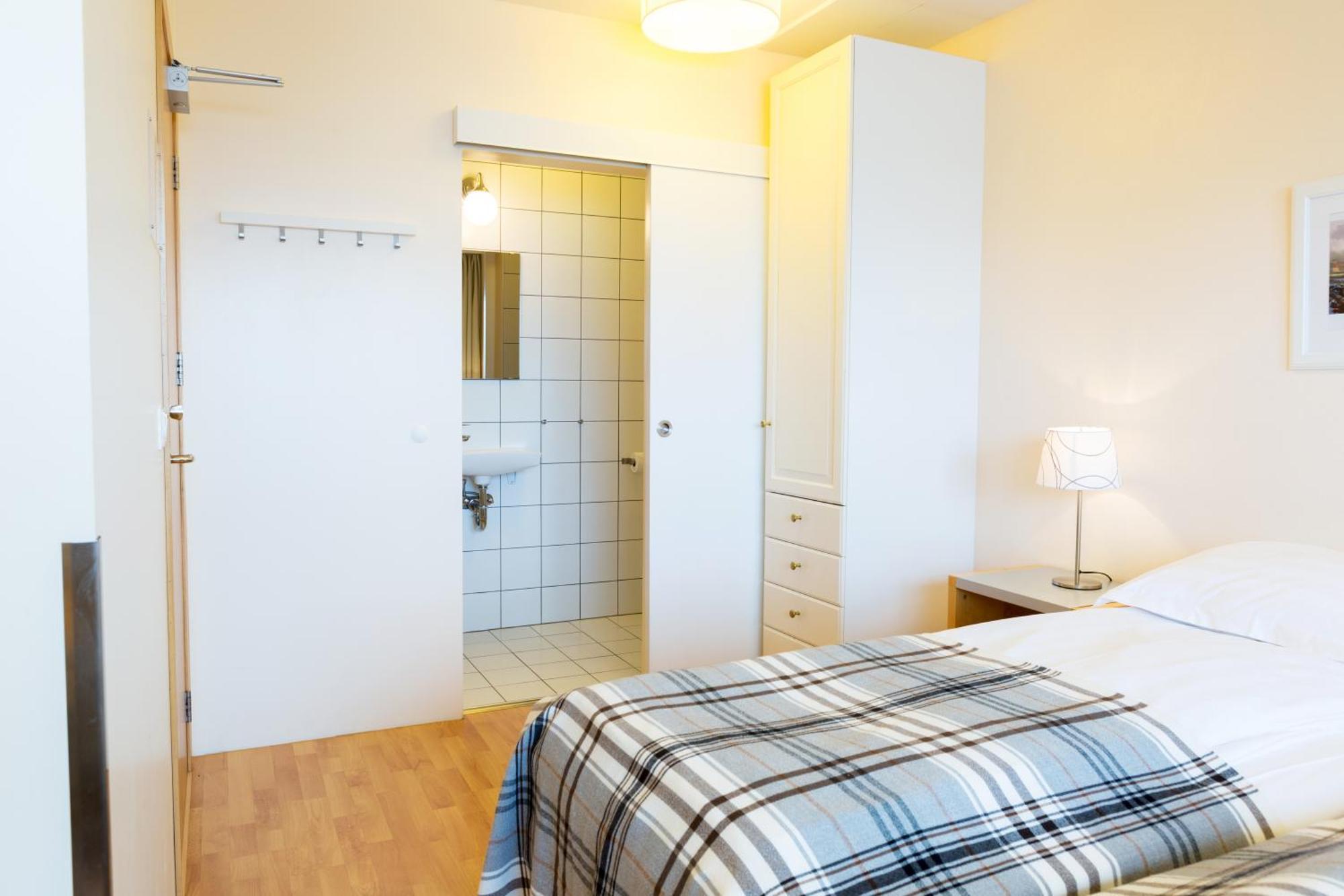 Twin Room Private Bathroom