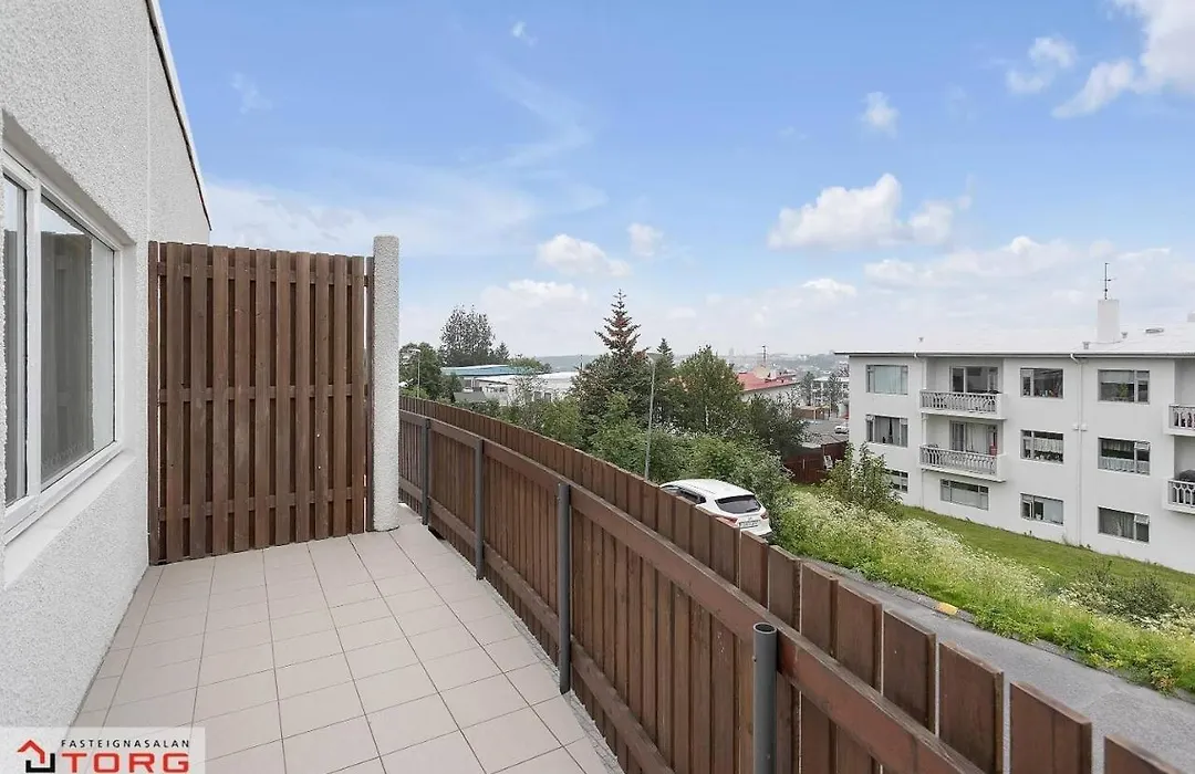 Private Home With Good Parking And Balconies-1