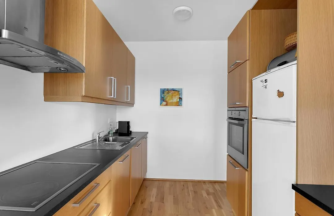 Lovely 3-Bedroom Apartment-1