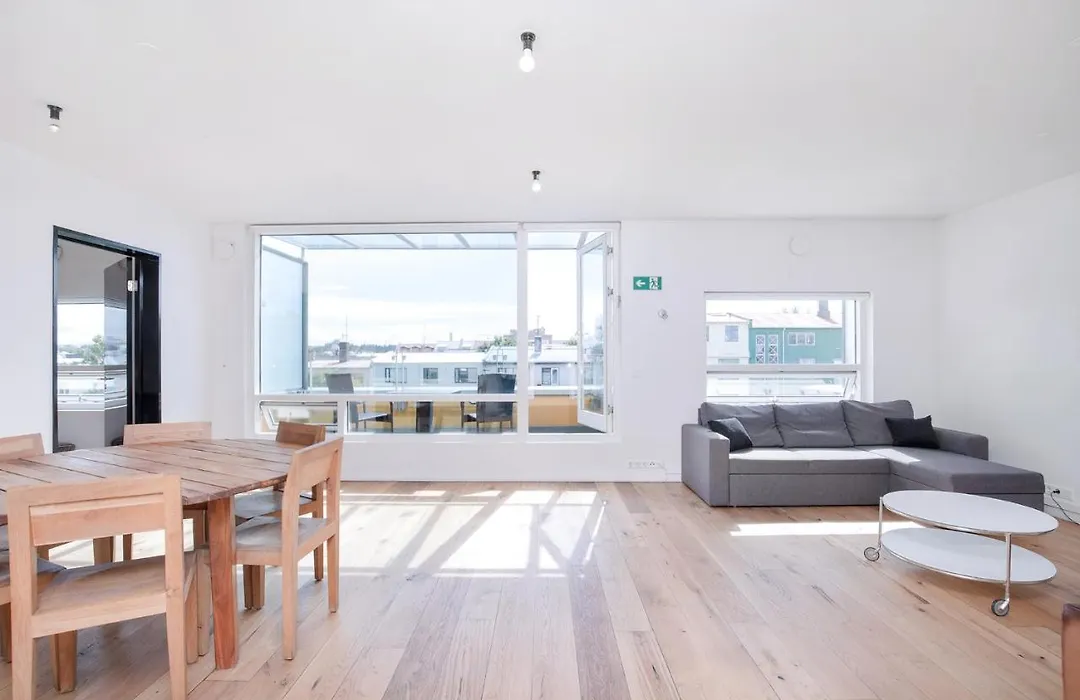 Penthouse Apartment On The Main Shopping Street-1