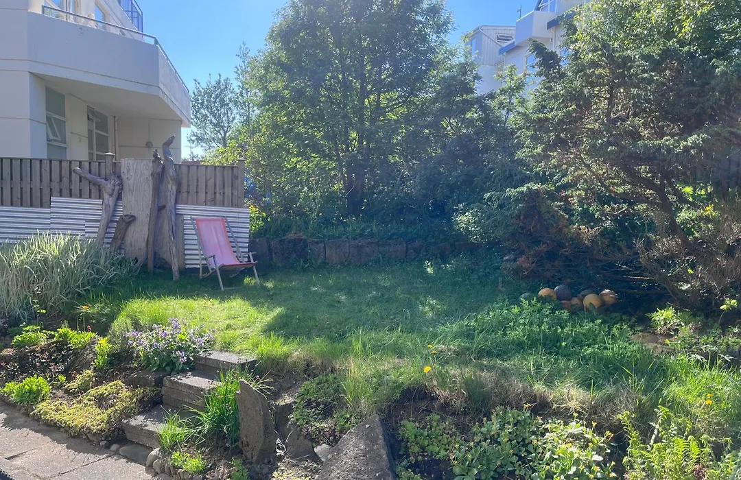 Town House Close To Center-1