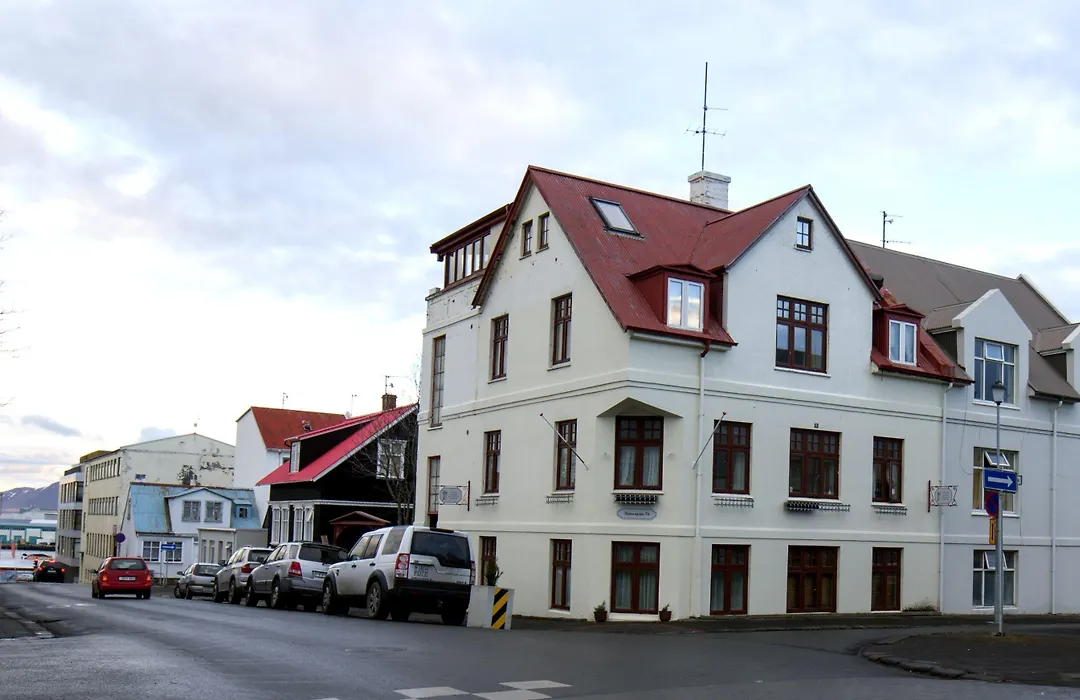 Three Sisters Apartments-1
