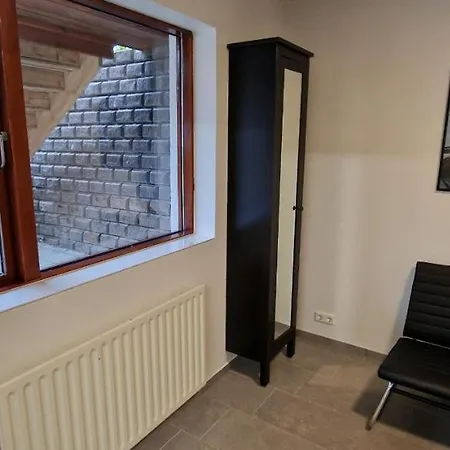 Lovely 2-Bedroom Apartment In Kopavogur-2