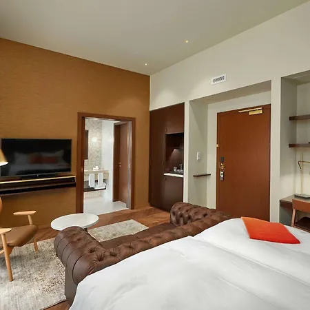 Reykjavik Konsulat Hotel, Curio Collection By Hilton-3