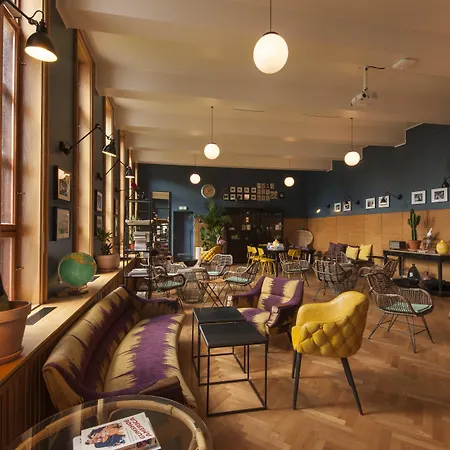 Student Hotel & Hostel-3