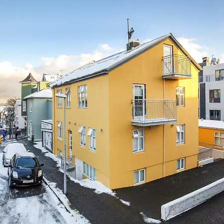 Alfred'S Apartments-3