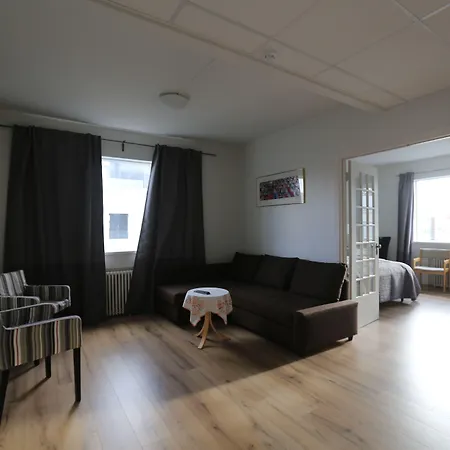 100 Iceland Hotel-3