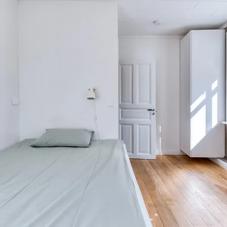 Sem Apartments-3