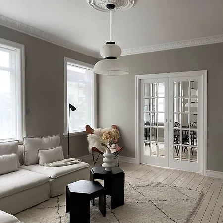 Design Apartments In The Heart Of Reykjavik-2