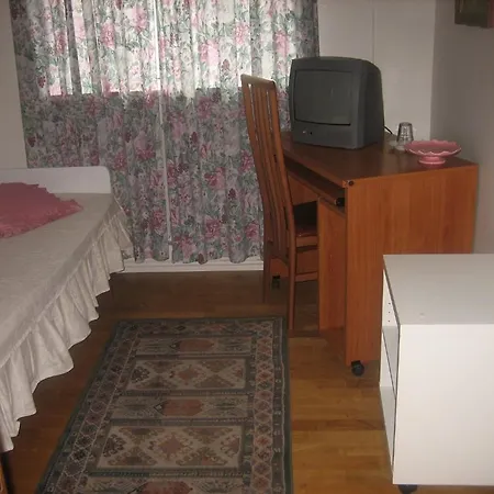 Guesthouse Bina-2