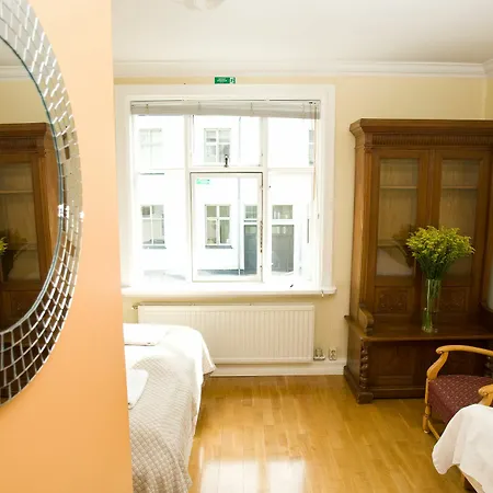 Butterfly Guesthouse-2