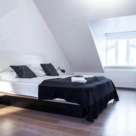 Luna Apartments-3