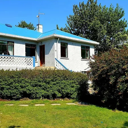 Skjolbraut - Cozy Apartment - Central Location - Free Parking - Close To A Public Swimming Pool And Sky Lagoon-2